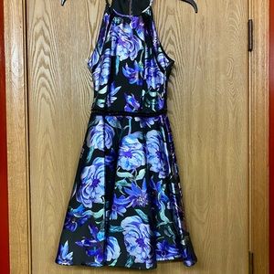 Junior’s B Darlin Metallic Floral Halter Homecoming Dress, EUC, 1/2
